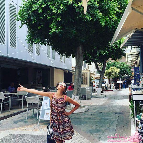 تنهایی ماه عسل رفتن یک عروس 